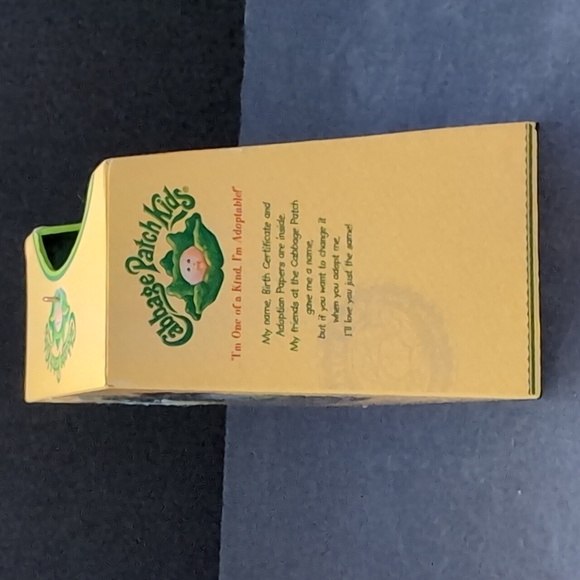 2005 Heirloom Carleton Cards Cabbage Patch Kids Christmas Ornament. - Picture 3 of 9